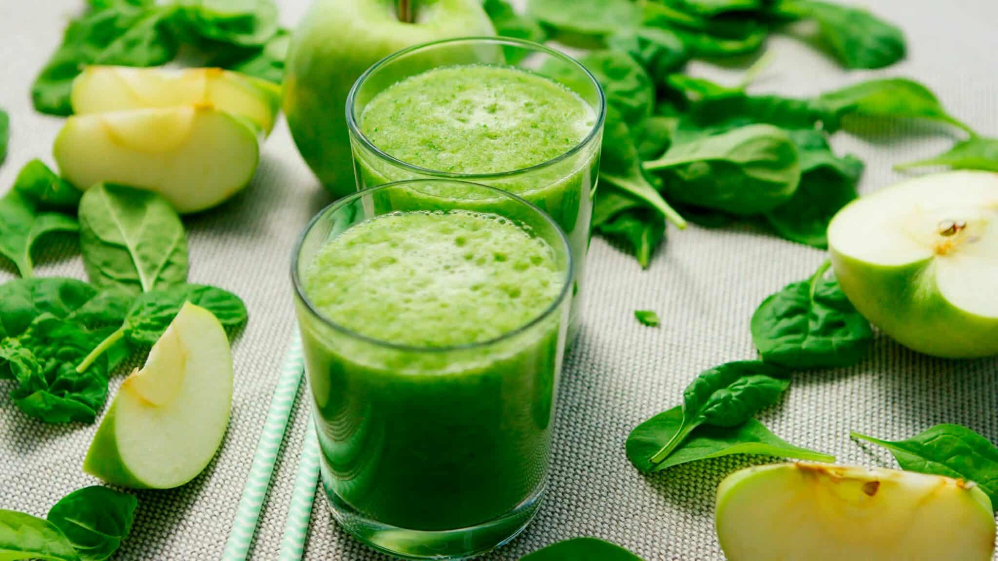 6 Geweldige Ingrediënten Om Aan Je Smoothie Toe Te Voegen