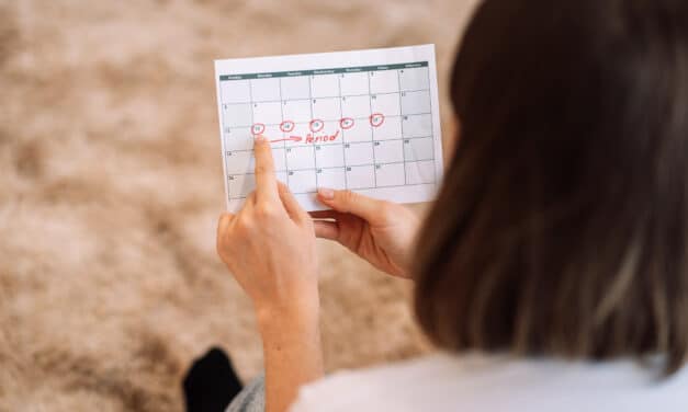 Wat is progesteron en wat doet het precies in je lichaam?