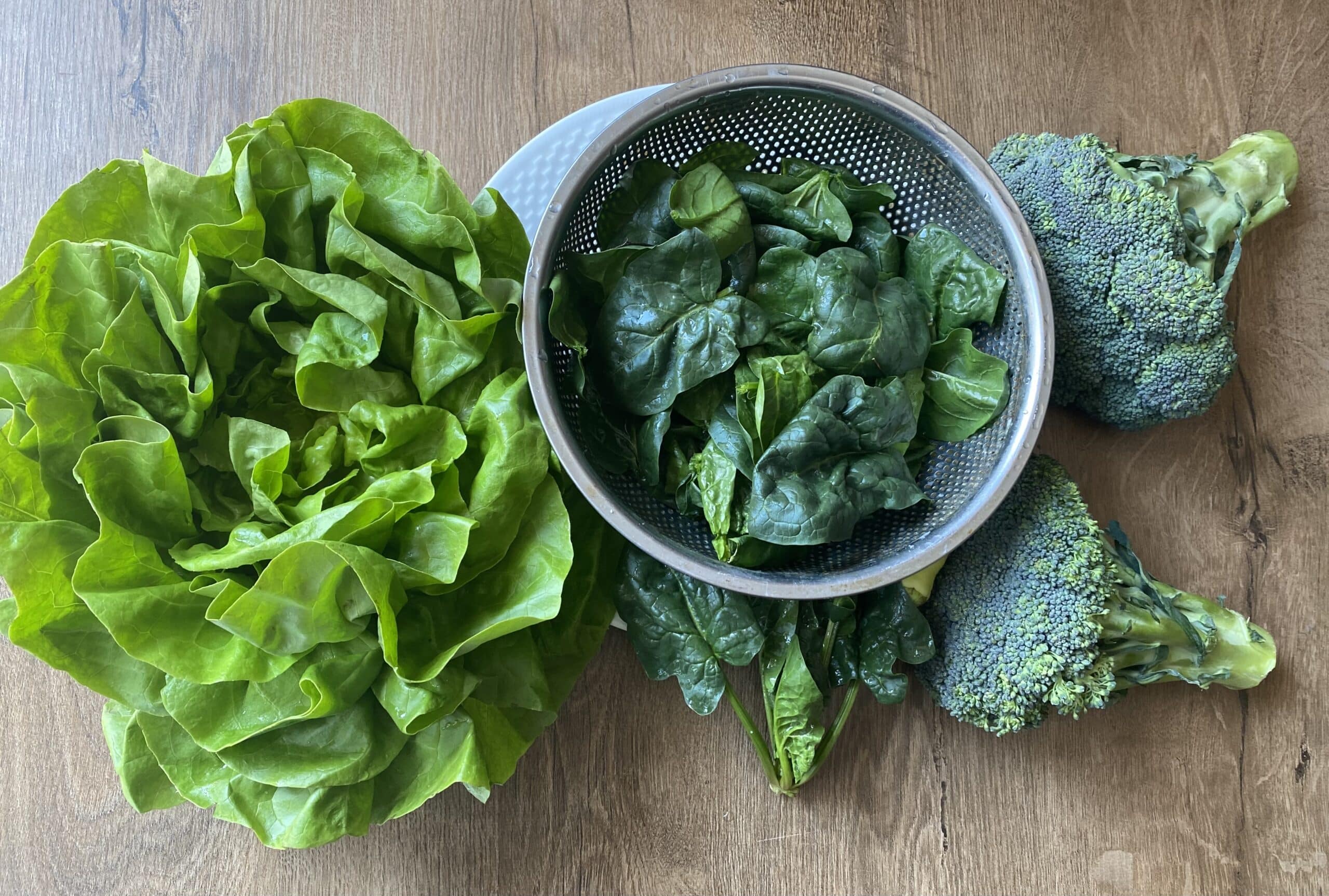 Waar zit vitamine K in Een complete lijst van voedingsmiddelen Nutrifoodz