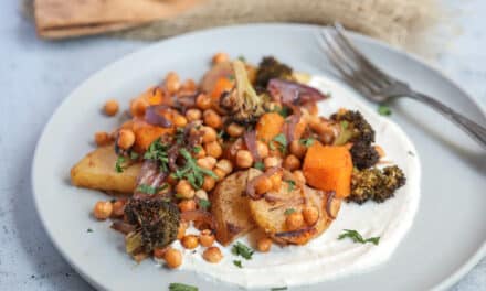 Geroosterde Groenten met Yoghurt-Tahinidressing