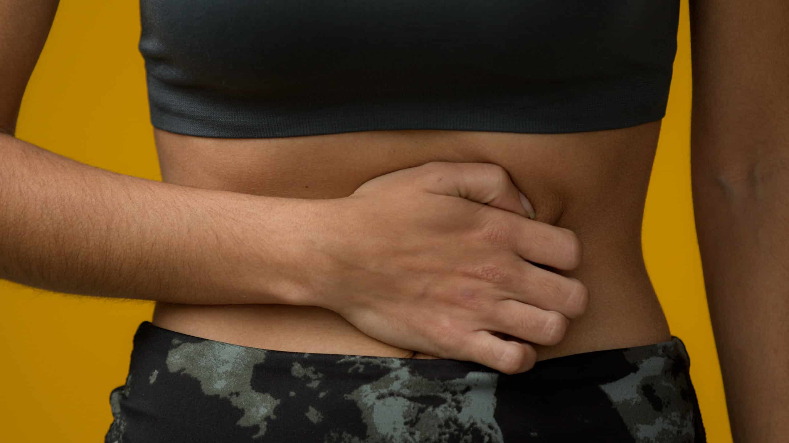 Opgezette buik: Wat kan hier de oorzaak van zijn? - Nutrifoodz