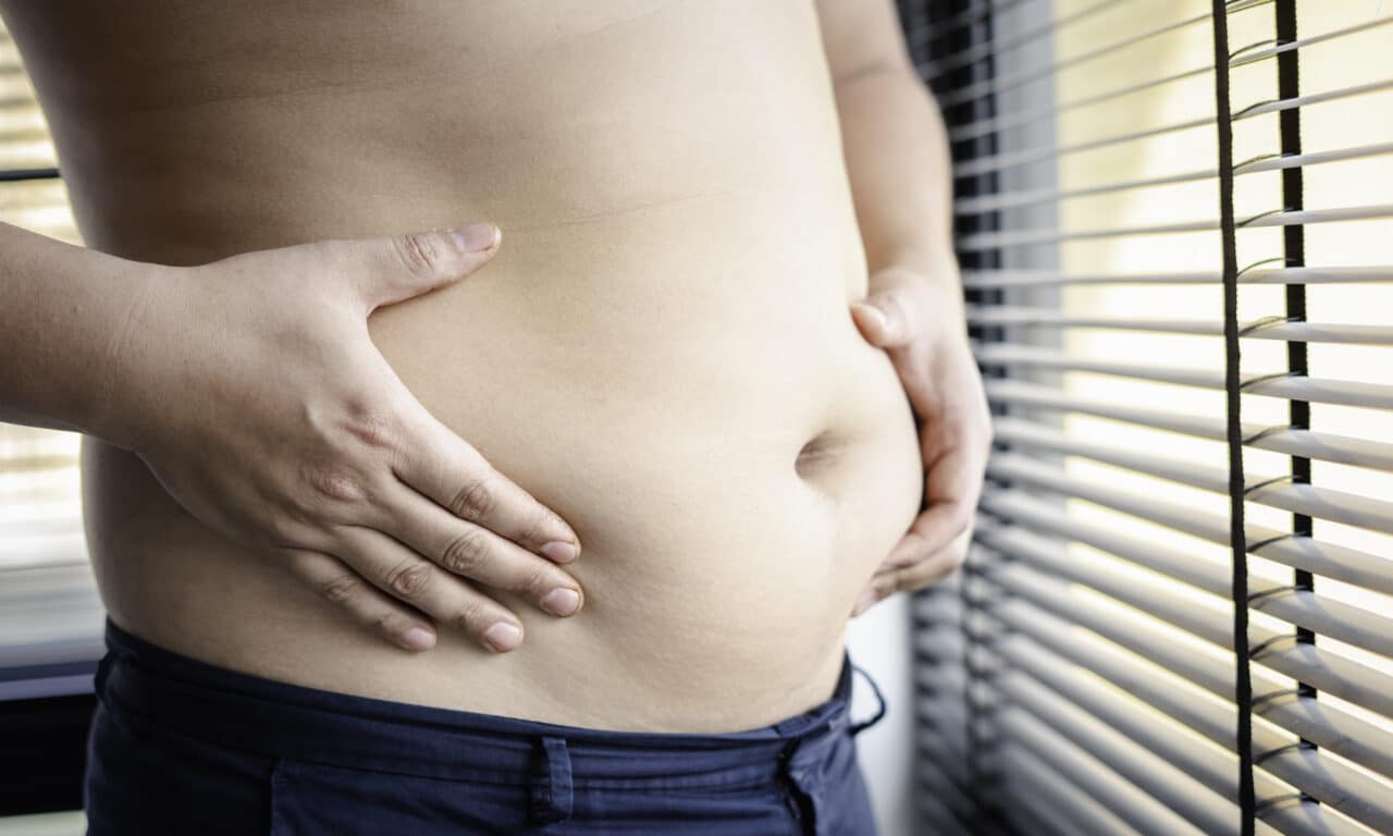 Opgezette maag en buik? Dit zijn de mogelijke oorzaken en oplossingen