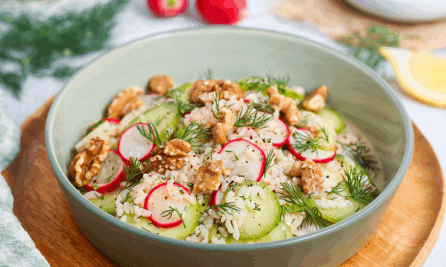 Rijstsalade met dille en komkommer