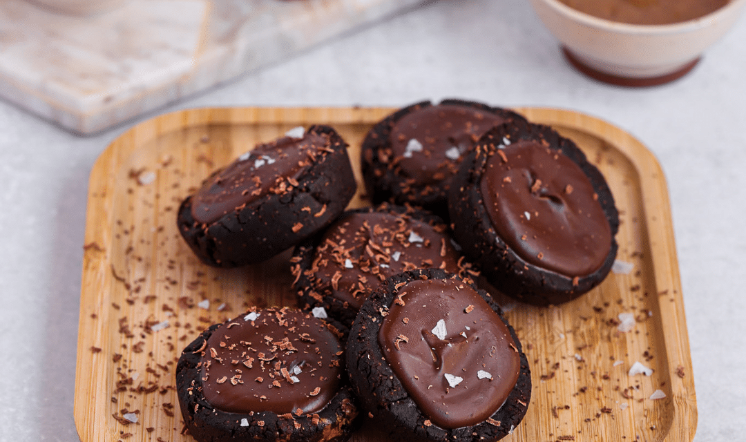 Chocolade-Pindakaas Cups met Ganache